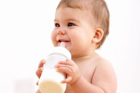 Bình sữa có chất BPA: Rất nguy hiểm!