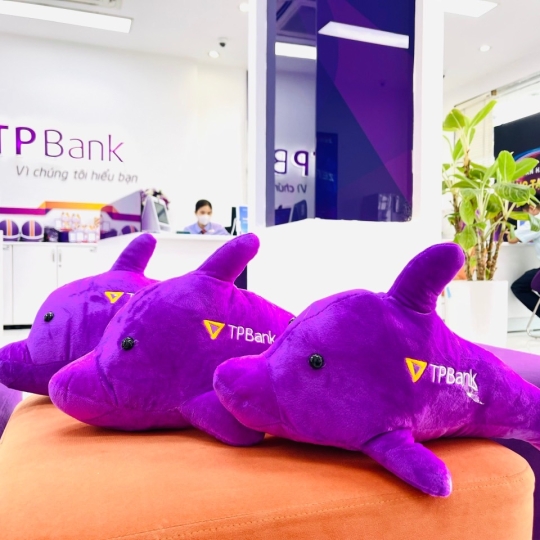 -	QUÀ TẶNG TIÊU BIỂU  TP BANK