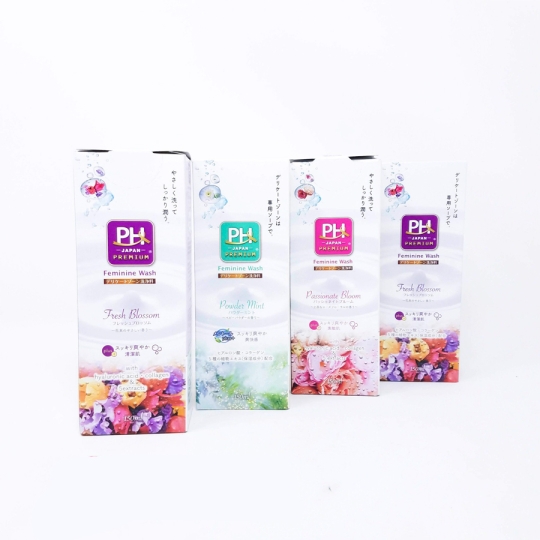Dung dịch vệ sinh phụ nữ PH Care Nội Địa Nhật Bản
