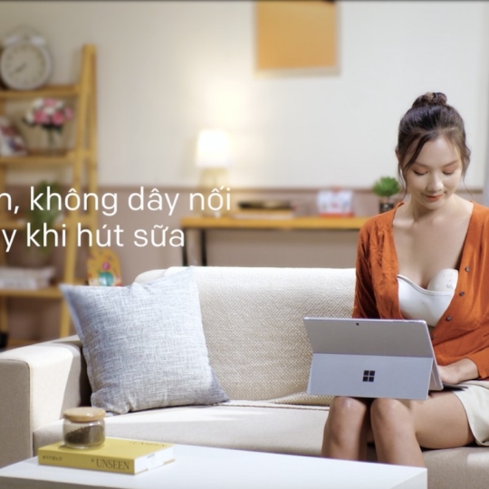 MÁY HÚT SỮA ĐIỆN RẢNH TAY VÀ KHÔNG DÂY FREEMAX 4 FATZBABY FB1276RH (1 CHIẾC)