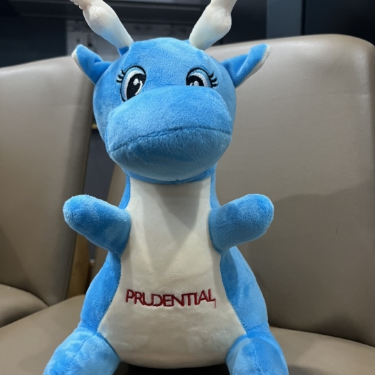 	qua-tang-tieu-bieu-baohiem-prudential